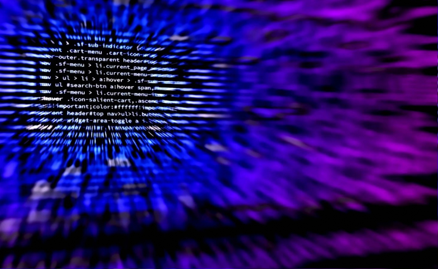 Команда Softtrailua аналізує метрики ШІ-системи на моніторі